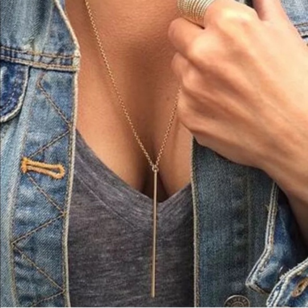 LAST ONE!Minimalist Vertical GoldTone Bar Necklace